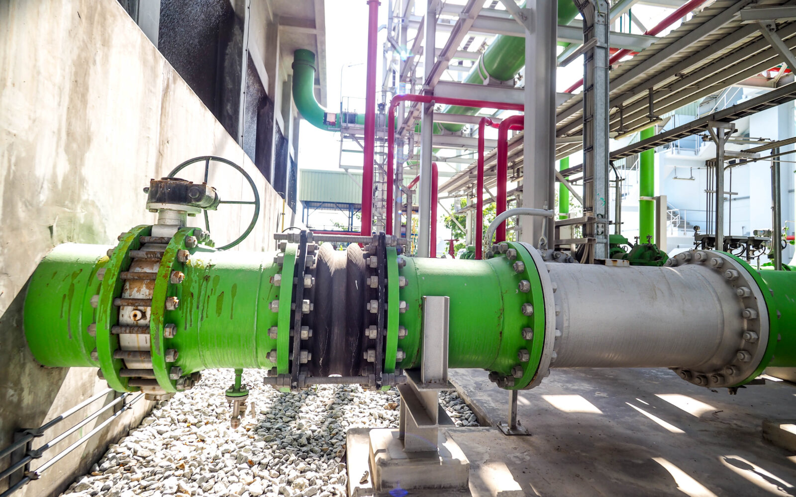 Ensuring Leak-Free Sealing: Proper Gasket Installation on Flanges
